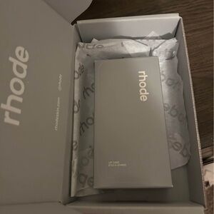 RHODE Elegant Gray Lip Case